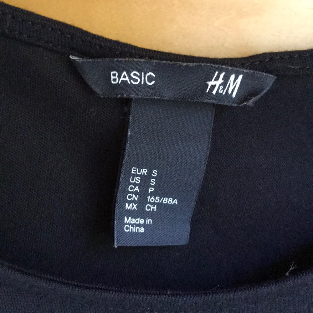 H&M basic black dress - Picture 4 of 5